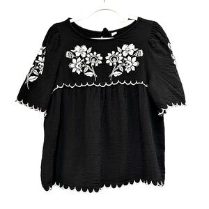 OLD NAVY Floral Embroidered Black Short Sleeve Top